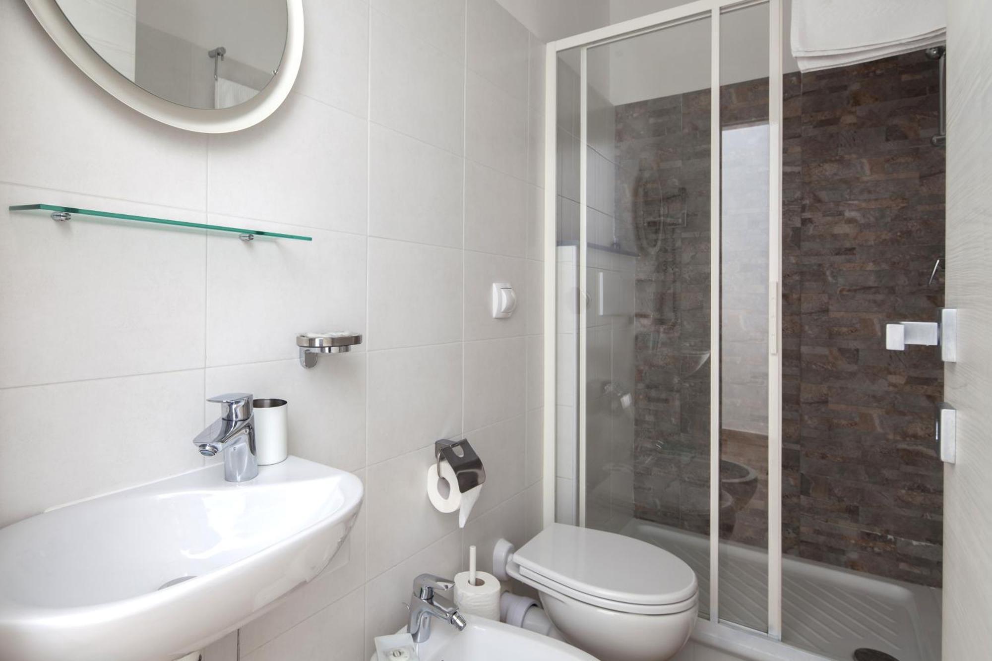 Cinque Terre Charme Rooms لا سبيتسْيا المظهر الخارجي الصورة